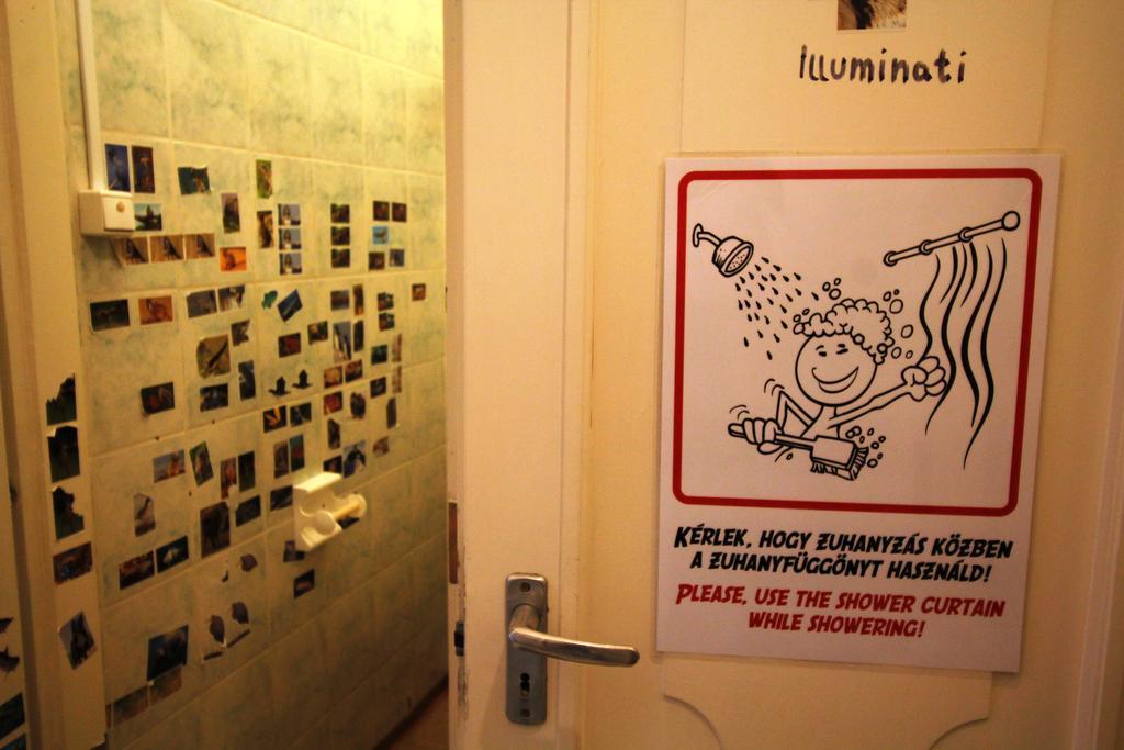 Dbc Hostel Budapeste Quarto foto